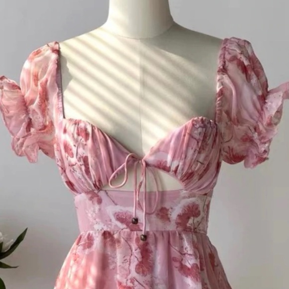 Floral Pink Romper/Dress 🌸 - Picture 2 of 10